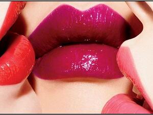 بشكل عام البشرة الفاتحة يناسبها الالوان الزاهية