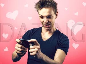 اعترف نحو ثمانية في المائة من الناس بأنهم قاموا بإرسال محتوى جنسي لطرف ثالث في العام الماضي