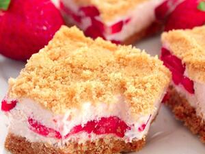 شورت كيك بالفراولة