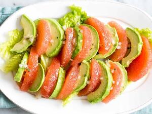 سلطة الجريب فروت و الأفوكادو