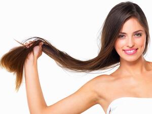 هذه الطريقة تسمح للتجاعيد الطبيعية للشعر بالبقاء على شكلها مع تعزيز الحجم 