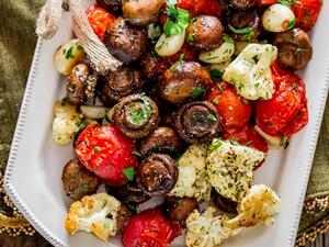 صينية الفطر والخضار على الطريقة الإيطالية