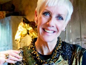 المصممة يان أرنولد، مؤسسة العلامة التجارية Creative Nail Design