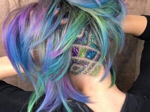  قص الشعر وتلوينه بالغلتر