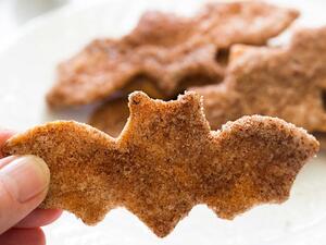 خفافيش التورتيلا بالسكر والقرفة