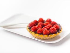 تارت التوت والكريمة لأحلى الأمهات 