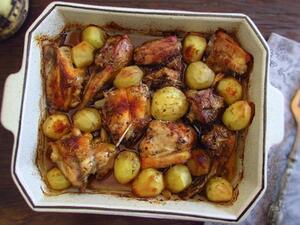 صينية الدجاج والبطاطا في الفرن