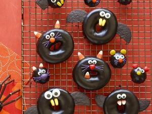 دوناتس الشوكولاتة للهالوين