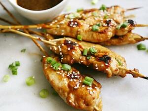 قطع الدجاج بالعسل والثوم