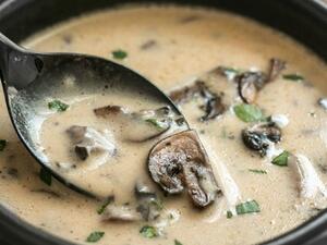 شوربة الفطر بالكريمة 