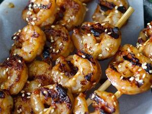 ربيان مشوي بالسمسم