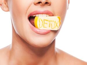 تنظيف الجسم من الداخل يعزز جمال البشرة