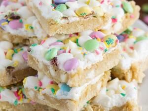 حلوى الربيع الملونة