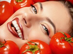 6  فوائد مذهلة للطماطم للبشرة