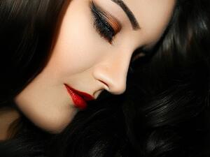 جميلة البوابة: أفكار لماكياج حفل رأس السنة الجديدة