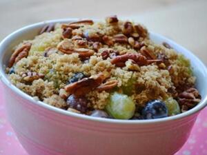 سلطة العنب والجوز  سلطة العنب والجوز