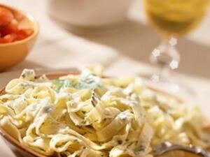 فيتوشيني بالكريمة فيتوشيني بالكريمة