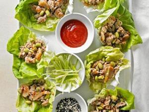 اكواب الخس بالدجاج  اكواب الخس بالدجاج