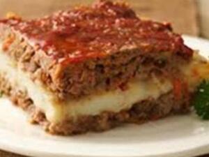 صينية اللحم المفروم بالبطاطا والجبن صينية اللحم المفروم بالبطاطا والجبن