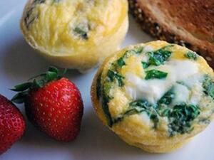 الشكل النهائي لفطائر الفرتاتا بالسبانخ الشكل النهائي لفطائر الفرتاتا بالسبانخ