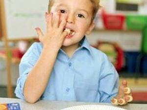 صورة تعبيرية الوجبات الخفيفة غير مغذية 