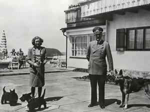 Hitler and Ava Braun (Shutterstock)	