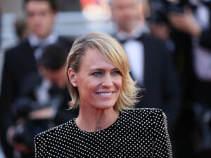 Robin Wright sits behind the Resolute desk in the Oval Office in the first teaser for the sixth and final season of Netflix's House of Cards. (Source: Denis Makarenko - Shutterstock)