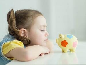Here are some interesting ways to teach children how to save money at an early age. (Shutterstock)