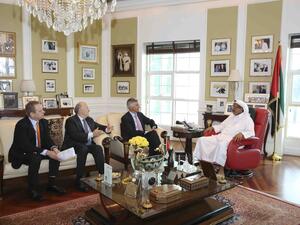 استقبل خلف أحمد الحبتور وفداً من هيلتون العالمية برئاسة كريستوفر جيه ناسيتا، الرئيس والمدير التنفيذي في هيلتون العالمية. 