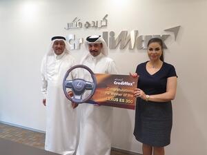 نعطي أكثر ما لدينا تهنئ الشيخ أحمد عيسى آل خليفة الفائز لشهر مارس بسيارة لكزس إي إس 350 موديل 2018.