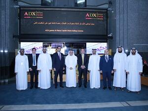 احتفل سوق أبوظبي للأوراق الملية بهذه المناسبة من خلال رنين الجرس في افتتاح السوق يوم أمس