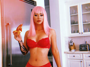 Iggy Azalea wants to become her own boss (Source: thenewclassic / Instagram ) 