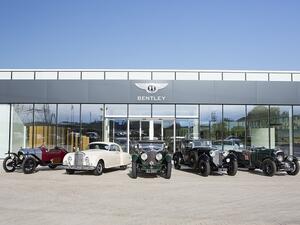كلاسيك Bentleys جاهز للسنة المئوية.