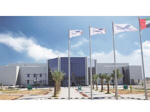 مليون طن سنوياً من البولي أوليفينات (البولي إيثيلين والبولي بروبيلين) في مصانع بروج 1، بروج 2 وبروج 3 في منطقة الرويس بأبوظبي.