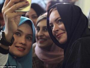 Demure: Lindsay Lohan certainly looked the part as she attended London Modest Fashion Week in the capital on Sunday(Source: aidijuma - Instagram)
