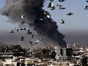 Smoke rises following an airstrike in western Mosul on March 6, 2017, during an offensive by Iraqi forces to retake the western parts of the city from Islamic State (IS) group.(AFP/Aris Messinis)