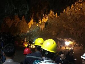 Soccer Team Trapped in Flooded Cave (Twitter)