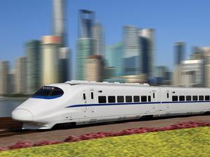 The train will cover the distance between Jeddah and Mecca in 30 minutes. (Shutterstock)
