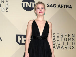 Kristen also poses questions when she's reading her children stories at bedtime about the princess falling in love with the prince after one kiss. (Source: Kathy Hutchins - Shutterstock)