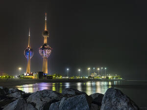 Economic activity in the Kuwait's non-oil sector has continued to expand, albeit at a slower pace, reflecting the impact of lower oil prices.  (Shutterstock/Riyas.net)