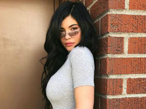 The 20 year old television personality has 'learned so much about herself" since the arrival of her daughter (Source: kyliejenner - Instagram)