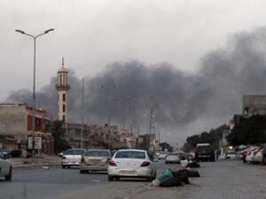 غارات جوية لطائرات حربية مجهولة، فجر الأحد، على منطقة باب طبرق