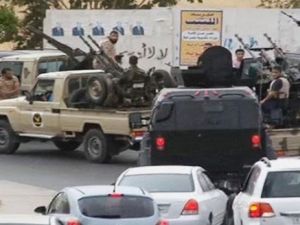 مجموعة مسلحة تنتمي إلى قبيلة ورشفانة الليبية، اختطفت أكثر من خمسين تونسياً