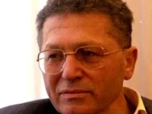 منصور الكيخيا أحد المعارضين للنظام السابق