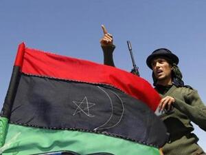 معارض ليبي على شاحنة صغيرة شرقي البريقة 