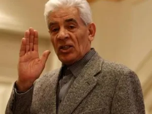 مدعون اسكوتلنديون يطلبون لقاء موسى كوسا 