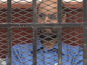 مجموعة من الثوار من منطقة الزنتان تحتجز سيف الاسلام القذافي