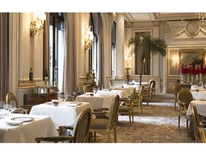 فورسيزونز جورج الخامس يحتضن ثلاثة مطاعم حاصلة على ما مجموعه خمس نجوم في نسخة دليل ميشلان الجديدة لعام 2017