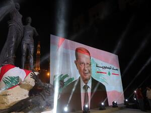 One of the challenges facing the new government is the reduction of the fiscal deficit. (AFP/File)