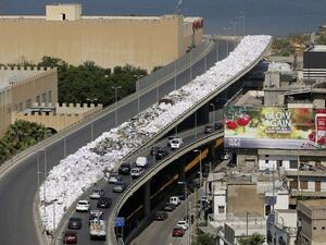 A general view shows rubbish bags piled up on the side of the road in the Jdeideh neighbourhood, north of Beirut, on September 20, 2016. (AFP/Joseph Eid)